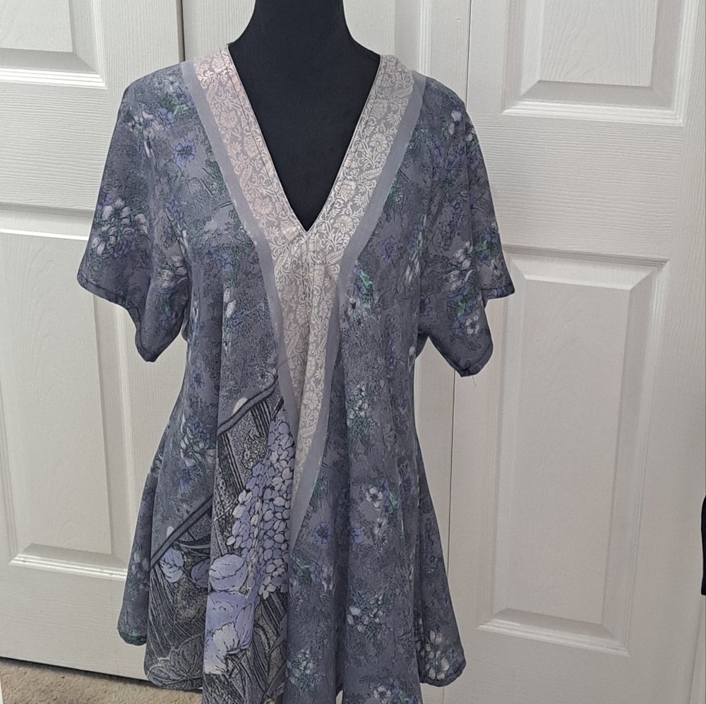 100% Silk FloralTunic/Blouse